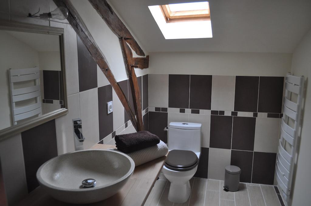 Chambres D'Hotes La Grange Au Bois Champagne-et-Fontaine Екстериор снимка